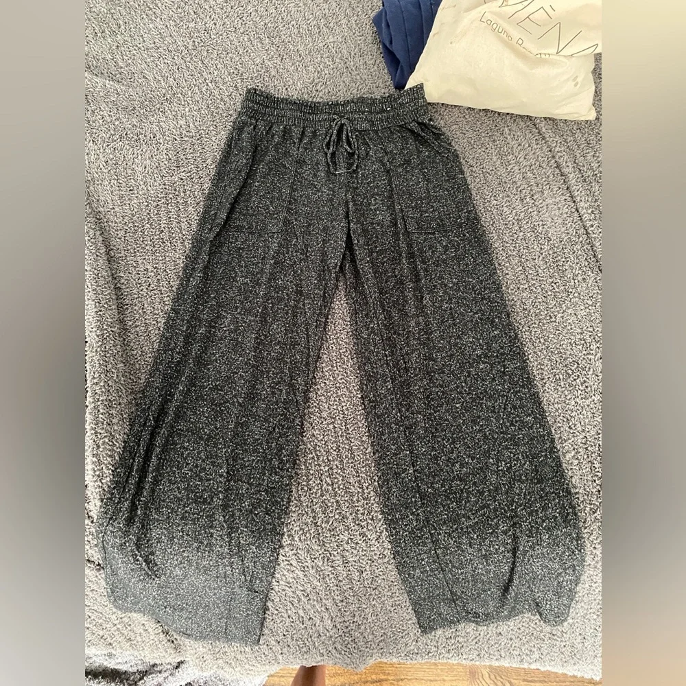 pants - Picture 1 of 3